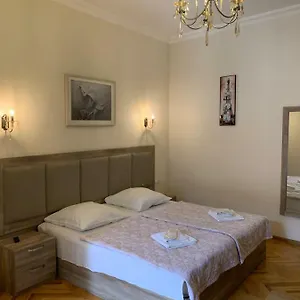 https://guest-house-rafael.alltbilisihotels.com