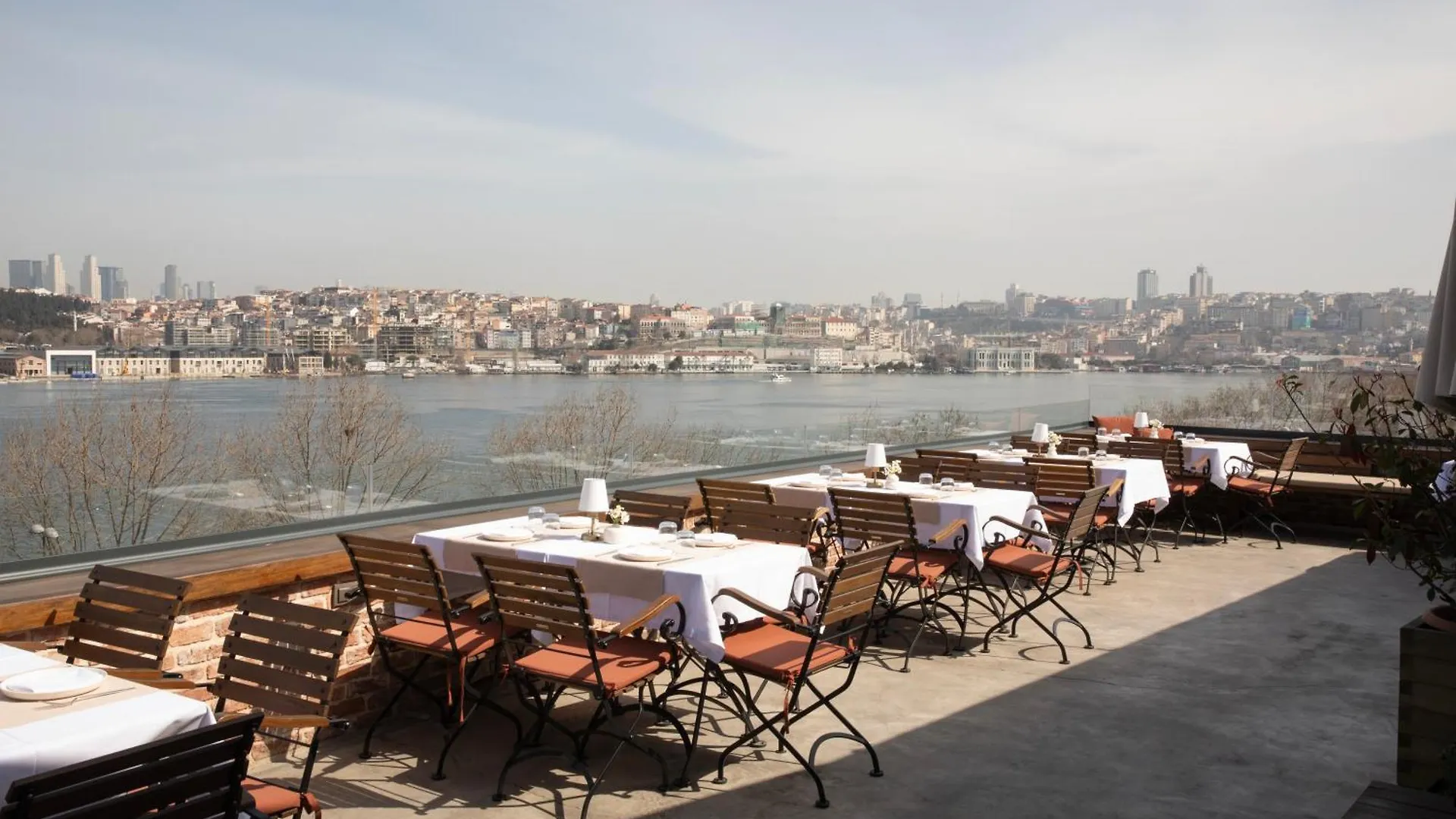 Istanbul Old City Colorful Houses Balat Petrion Hotel Türkiye